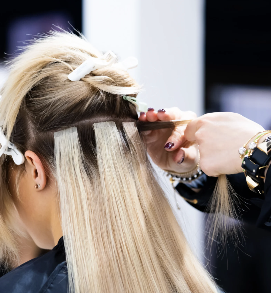 Tape-in extensions monteras